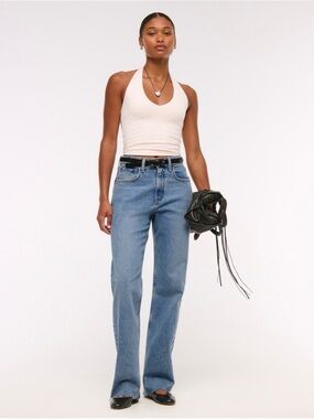 Abercrombie & Fitch High Rise 90s Relaxed Jean in Curve Love
